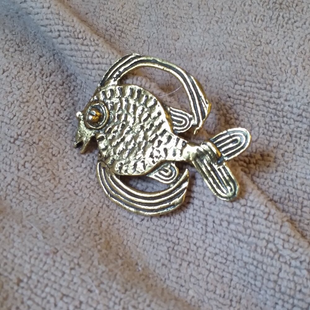 Alva Studios Vintage Gold-tone Fish Brooch - rare design